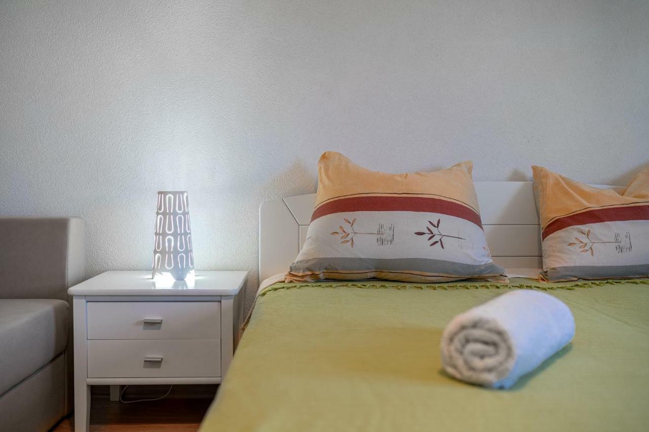 Apartmani Pataca Водице Екстериор снимка