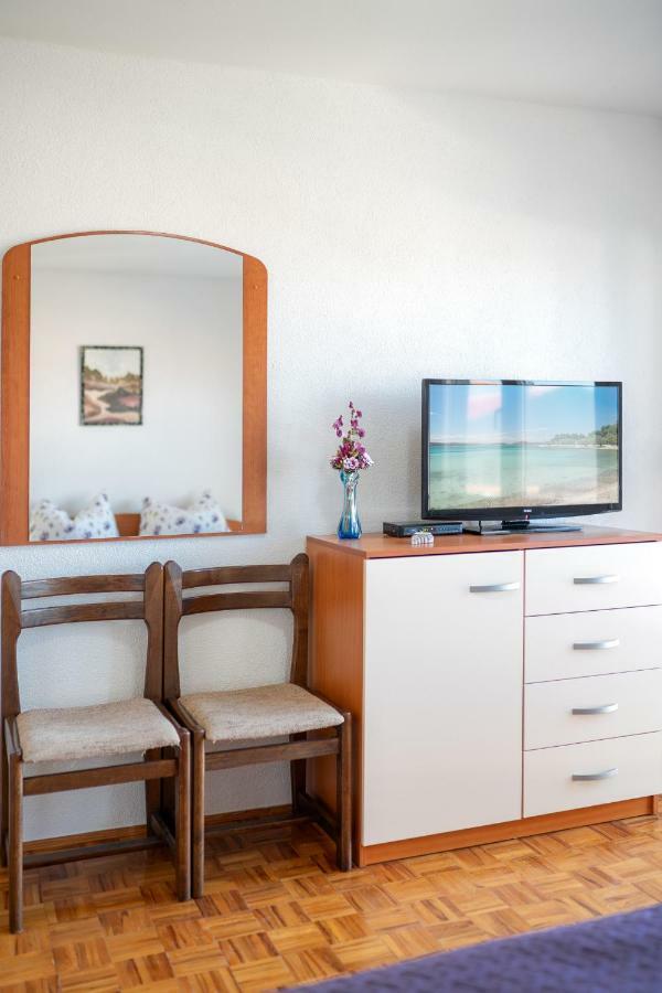 Apartmani Pataca Водице Екстериор снимка