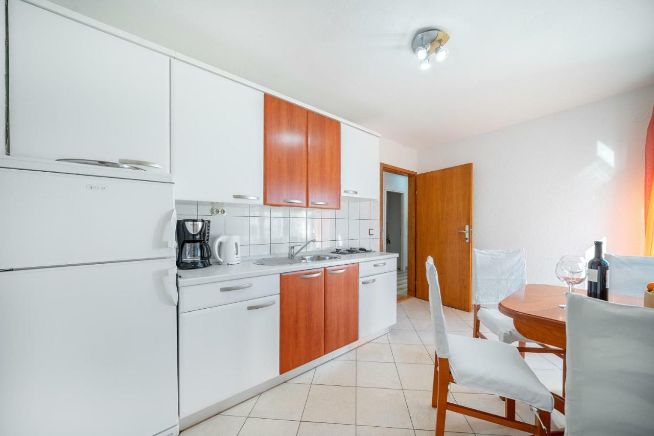 Apartmani Pataca Водице Екстериор снимка