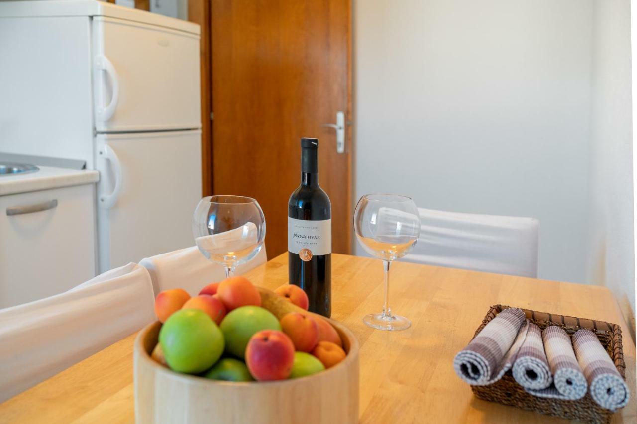 Apartmani Pataca Водице Екстериор снимка